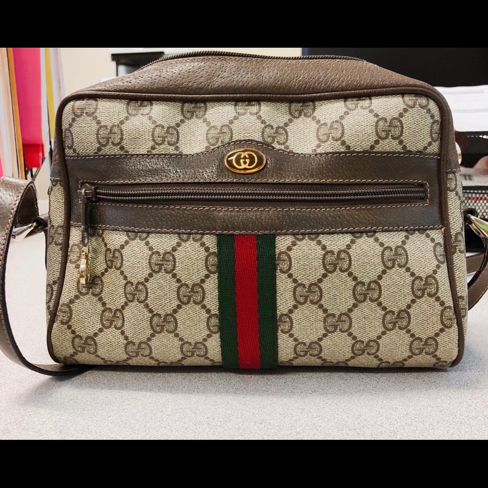 Vintage Gucci Camera Shoulder Bag (Ophidia)